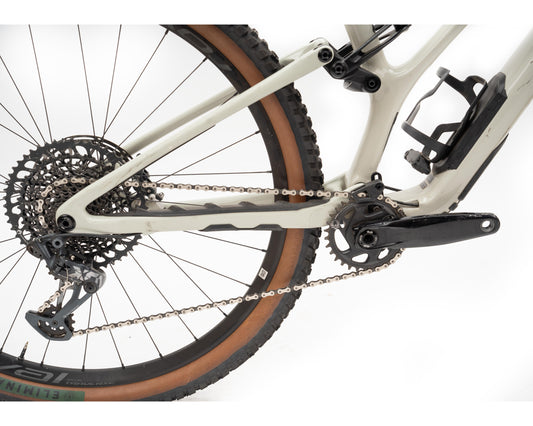 [Pre-Owned] Specialized 2022 Stumpjumper Expert Whtmtn/Gun S3